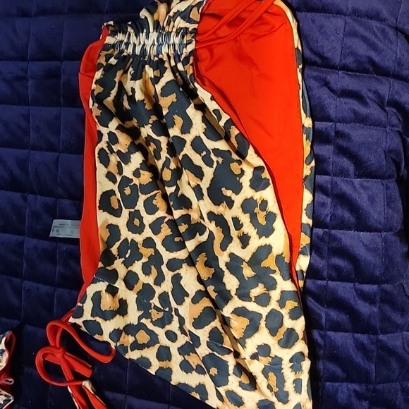Reversible Leopard and Red 3 Piece Bikini Set NWOT - Picture 11 of 13